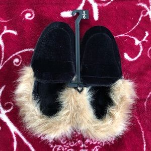 ⭐️Slide-on slippers⭐️